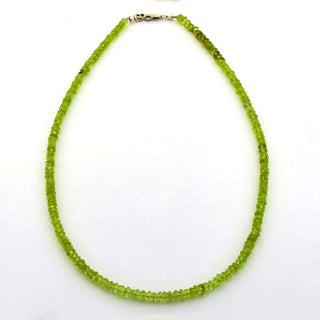 Peridotkette mit Schließe aus 925 Silber, nachhaltiger second hand Schmuck perfekt aufgearbeitet