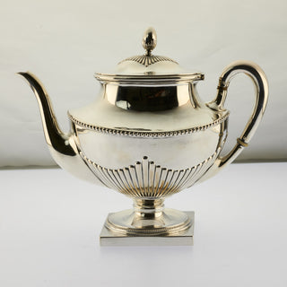 T. Müller Kanne Queen Anne aus 800 Silber, nachhaltiger second hand Schmuck perfekt aufgearbeitet