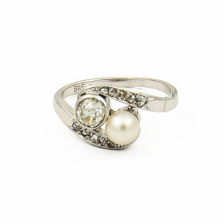 Toi-et-Moi Ring aus 585 Weißgold mit Perle und Diamant, nachhaltiger second hand Schmuck perfekt aufgearbeitet