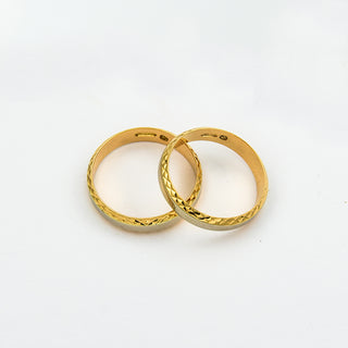 Trauringe aus 585 Gelb- und Weißgold, nachhaltiger second hand Schmuck perfekt aufgearbeitet