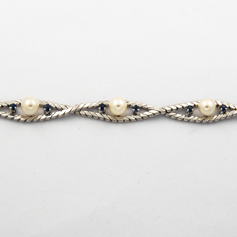 Armband aus 585 Weißgold mit Perle und Saphir, nachhaltiger second hand Schmuck perfekt aufgearbeitet