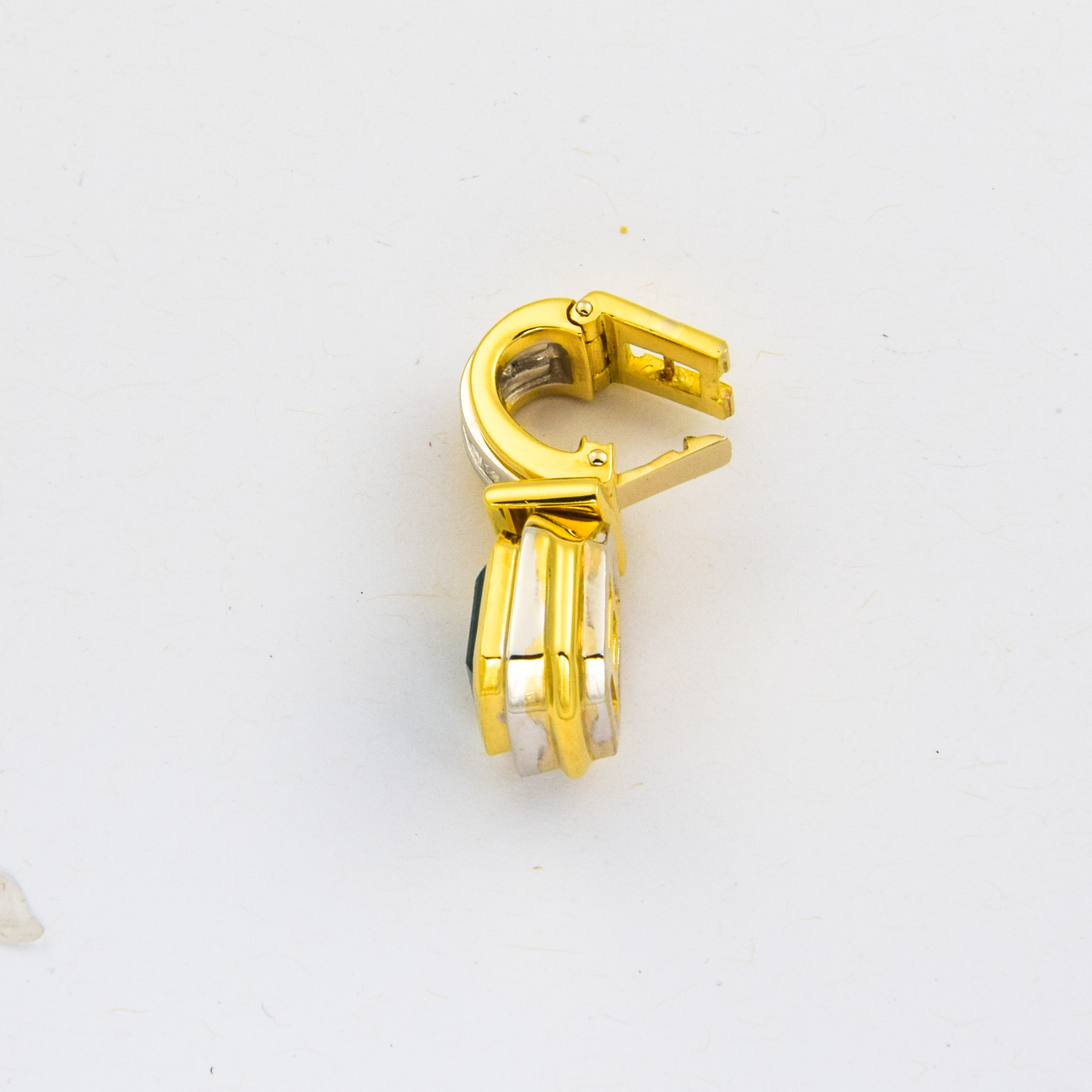 Smaragdanhänger aus 750 Gelb- und Weißgold mit Diamant, nachhaltiger second hand Schmuck perfekt aufgearbeitet