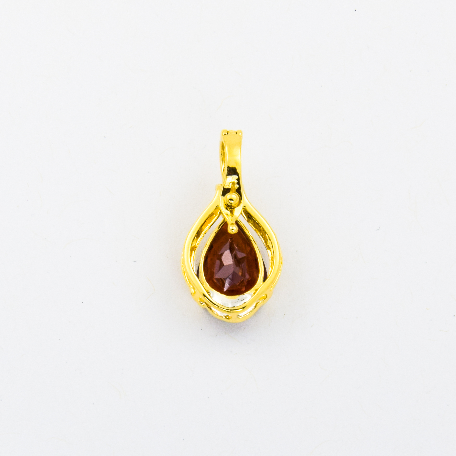 An-/Einhänger aus 585 Gelbgold mit Granat und Diamant, nachhaltiger second hand Schmuck perfekt aufgearbeitet