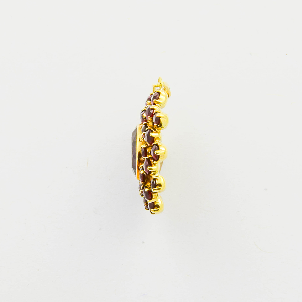 Granatanhänger aus 333 Gelbgold, nachhaltiger second hand Schmuck perfekt aufgearbeitet