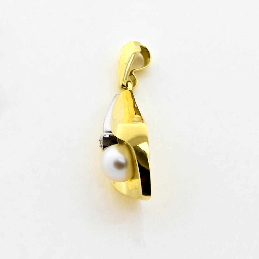 Perlenanhänger aus 585 Gelbgold mit Perle, nachhaltiger second hand Schmuck perfekt aufgearbeitet