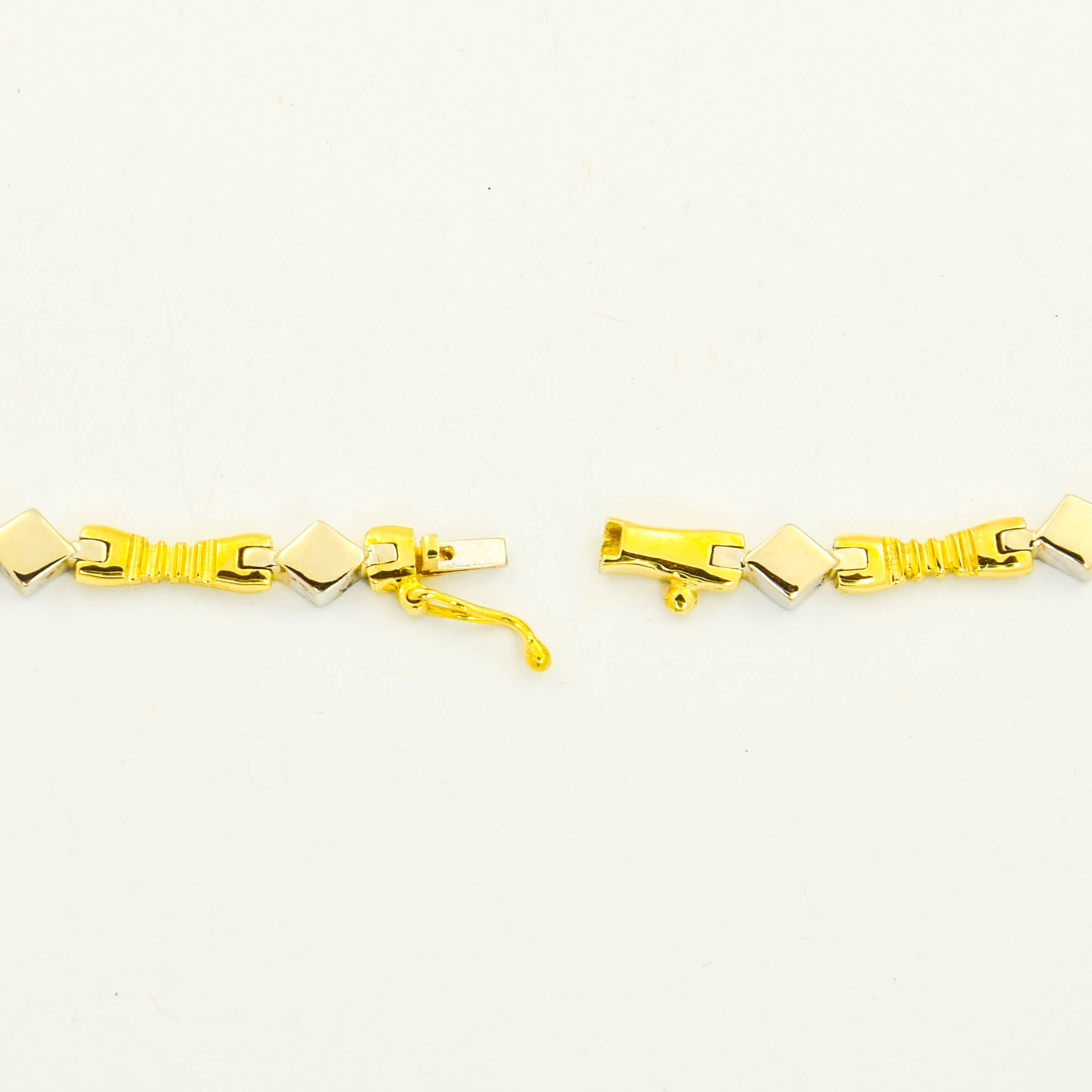 Brillantcollier aus 750 Gelb- und Weißgold, nachhaltiger second hand Schmuck perfekt aufgearbeitet