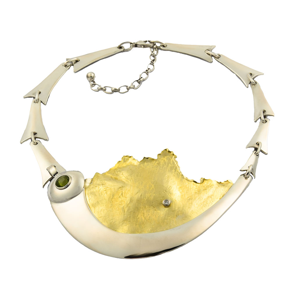 Collier aus 585 Gold/Silber mit Peridot und Brillant, nachhaltiger second hand Schmuck perfekt aufgearbeitet