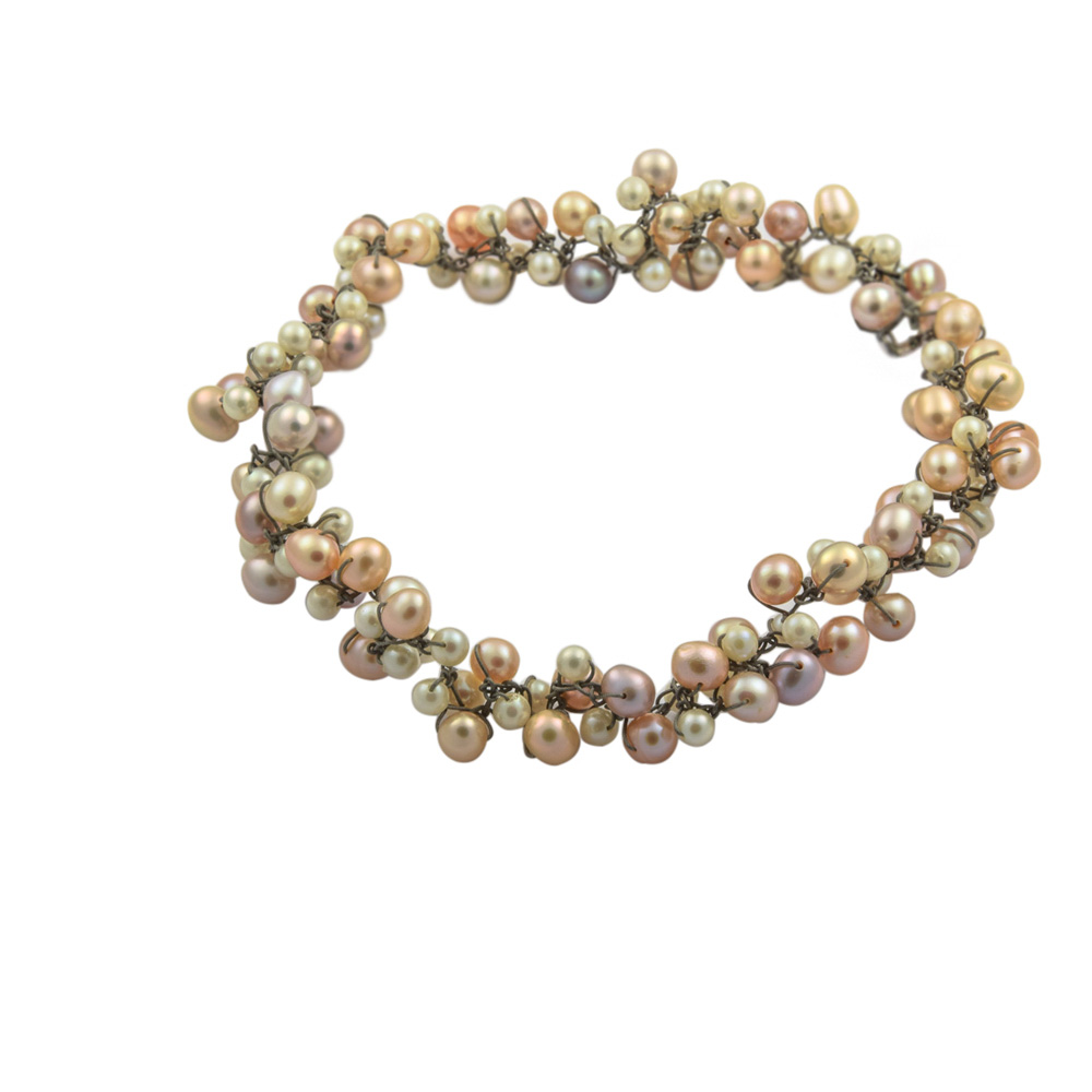 Halskette aus Edelstahl mit Perle, nachhaltiger second hand Schmuck perfekt aufgearbeitet