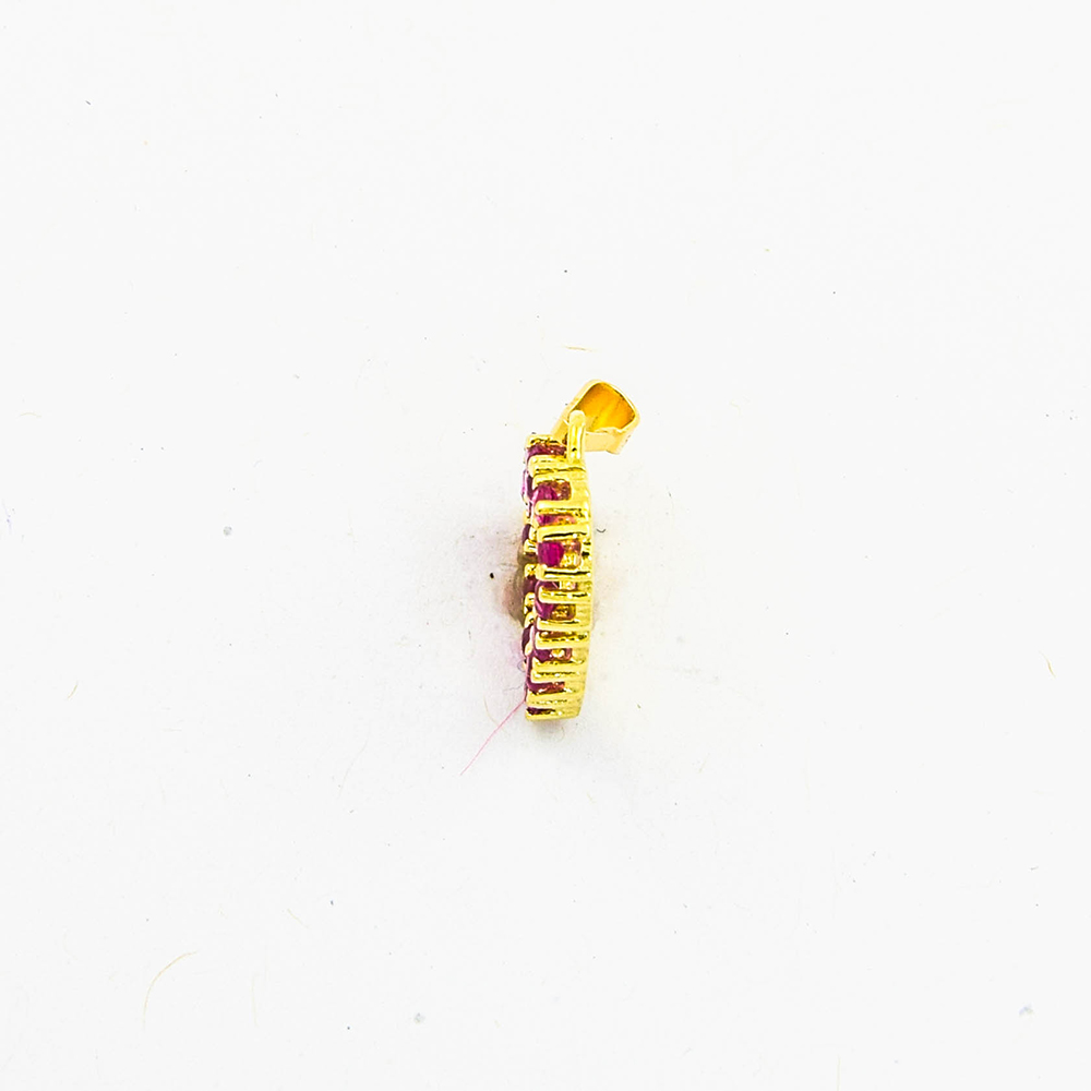 Herzanhänger aus 585 Gelbgold mit Rubin, nachhaltiger second hand Schmuck perfekt aufgearbeitet