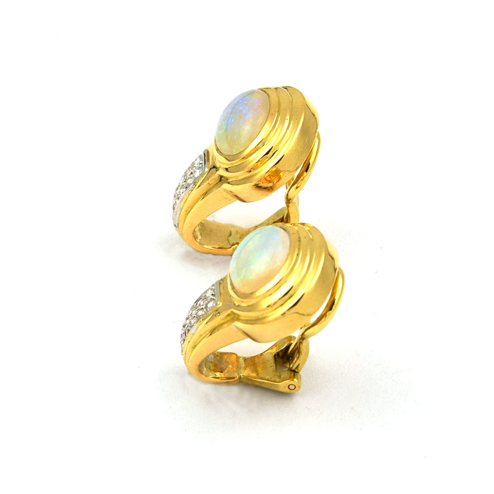 Ohrclips aus 750 Gelb- und Weißgold mit Opal und Diamant, nachhaltiger second hand Schmuck perfekt aufgearbeitet