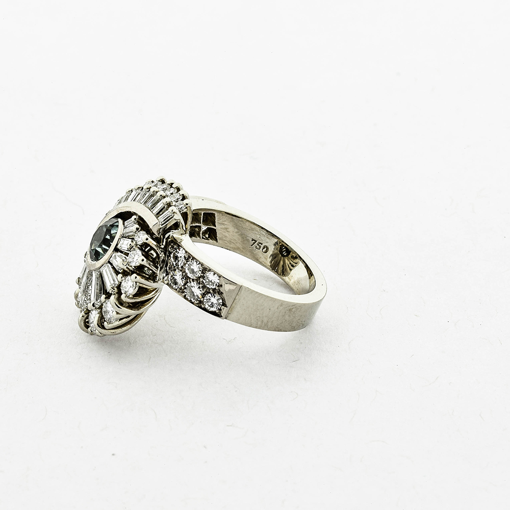Entourage-Ring aus 750 Weißgold mit Turmalin, Diamant und Brillant, nachhaltiger second hand Schmuck perfekt aufgearbeitet
