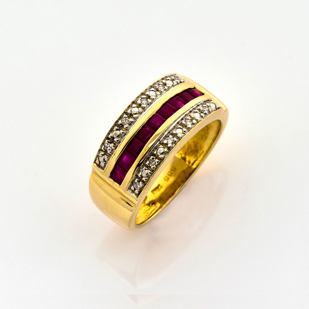 Rubinring aus 585 Gelb- und Weißgold mit Diamant, nachhaltiger second hand Schmuck perfekt aufgearbeitet