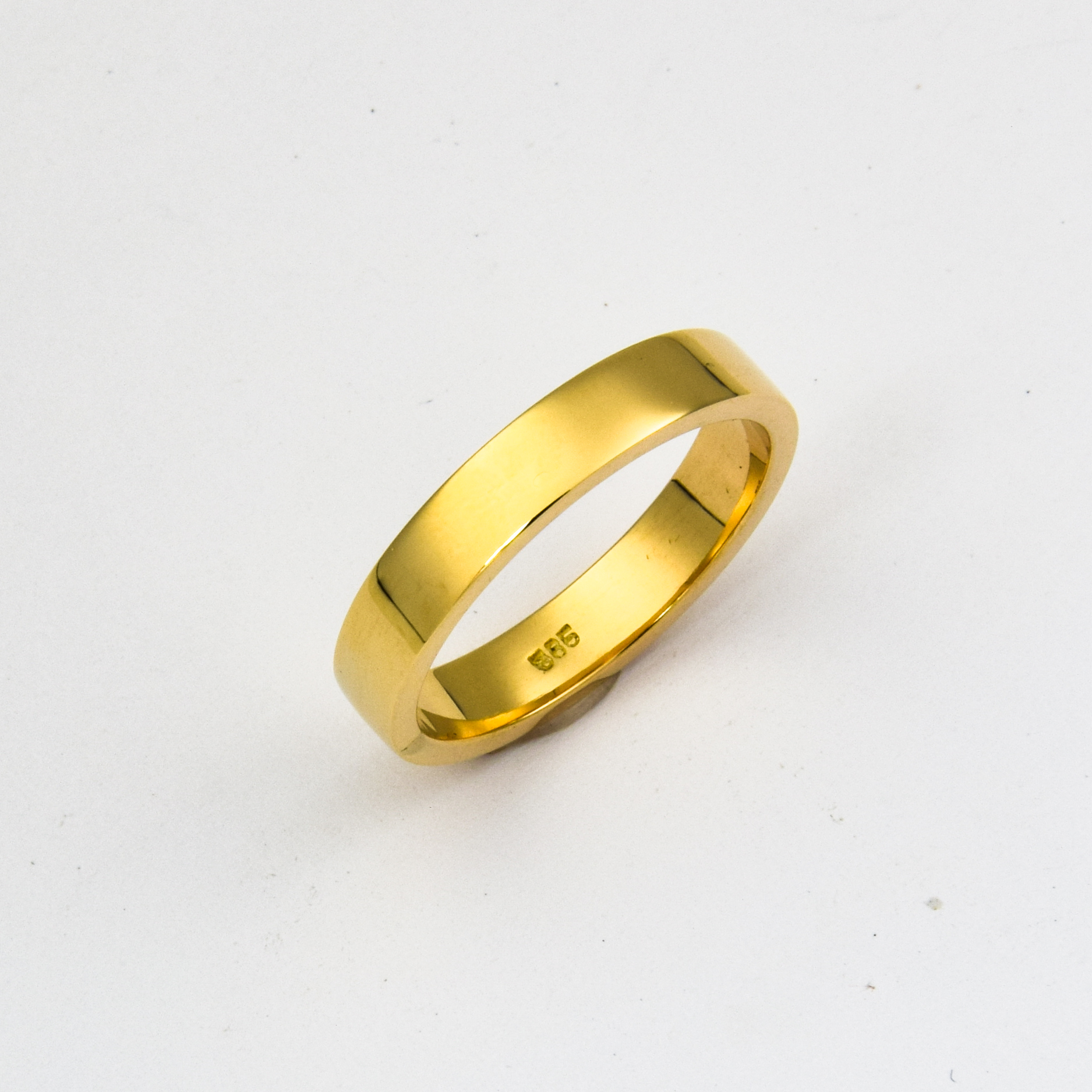 Ring aus 585 Gelbgold, nachhaltiger second hand Schmuck perfekt aufgearbeitet
