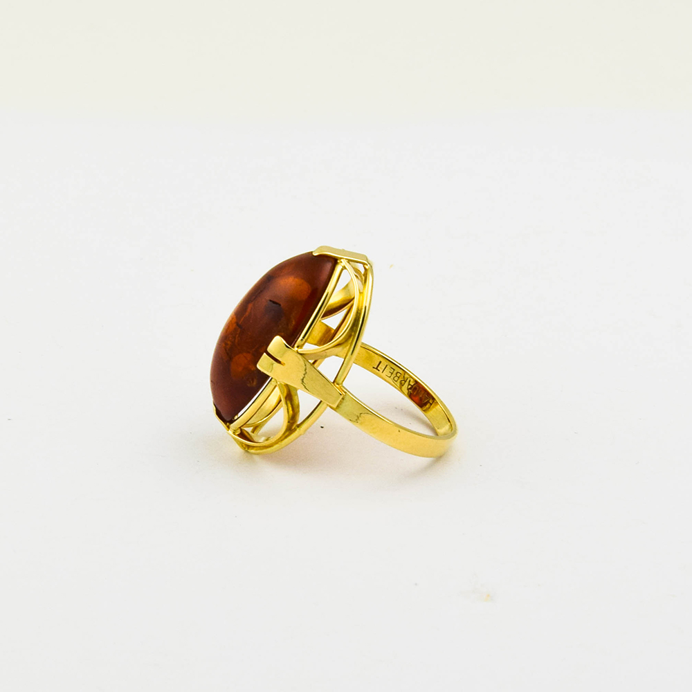 Ring aus 585 Gelbgold mit Bernstein, nachhaltiger second hand Schmuck perfekt aufgearbeitet