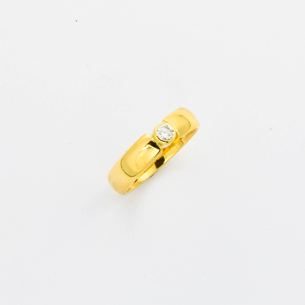 Brillantring aus 585 Gelbgold, nachhaltiger second hand Schmuck perfekt aufgearbeitet