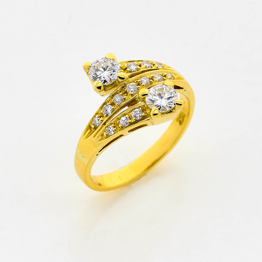 Brillantring aus 750 Gelbgold mit Diamant, nachhaltiger second hand Schmuck perfekt aufgearbeitet