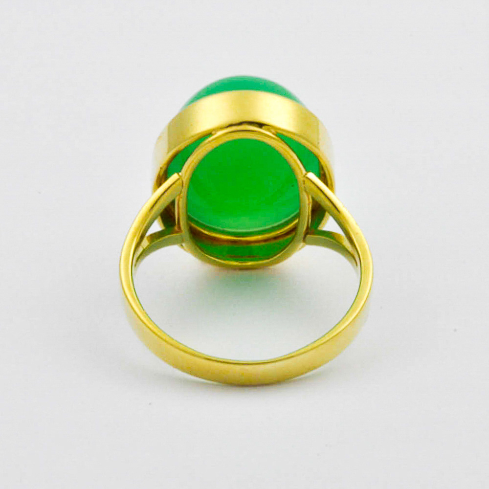 Ring aus 585 Gelbgold mit Chrysopras, hochwertiger second hand Schmuck perfekt aufgearbeitet