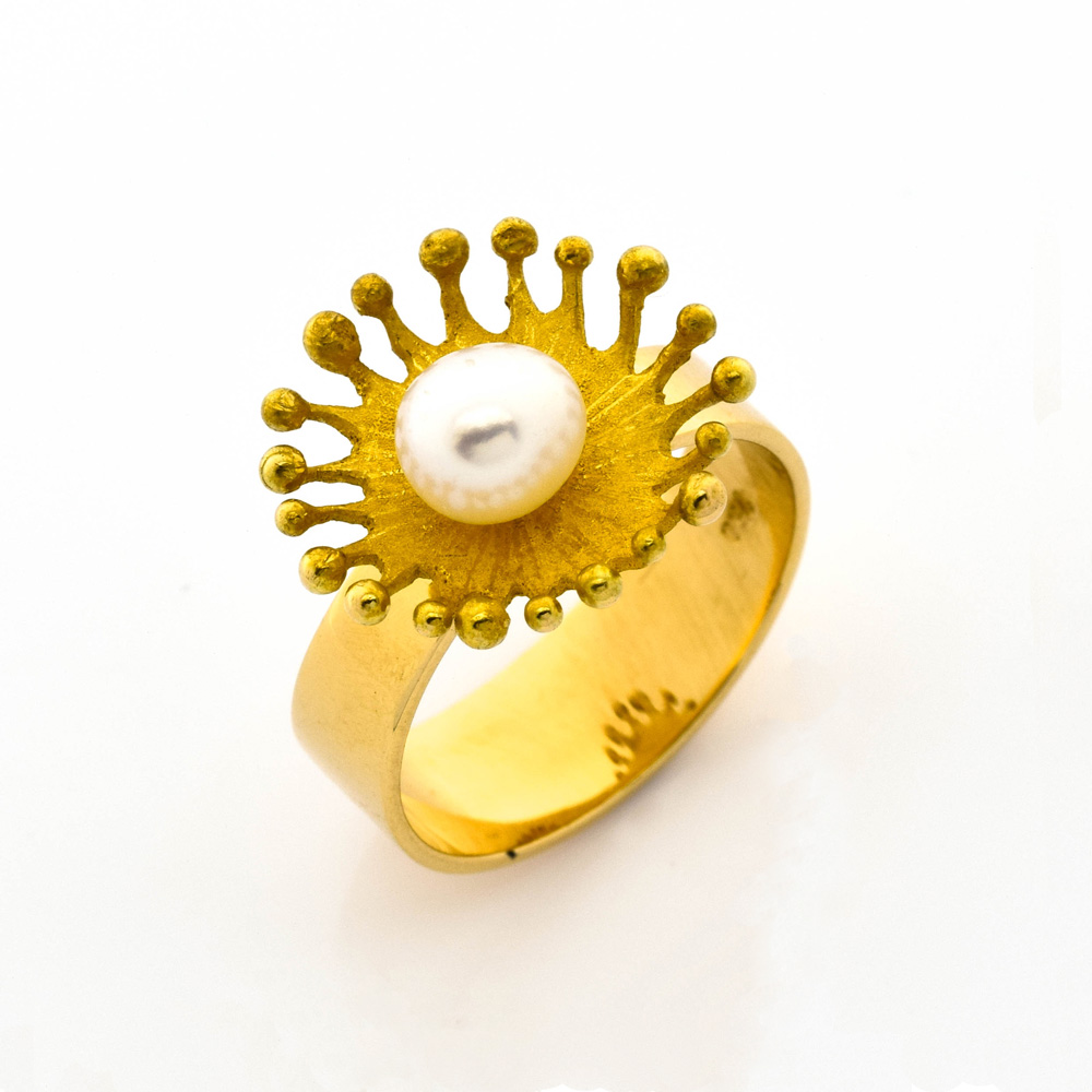 Perlenring aus 750 Gelbgold, nachhaltiger second hand Schmuck perfekt aufgearbeitet