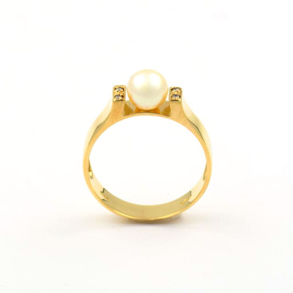 Perlenring aus 585 Gelbgold mit Diamant, nachhaltiger second hand Schmuck perfekt aufgearbeitet