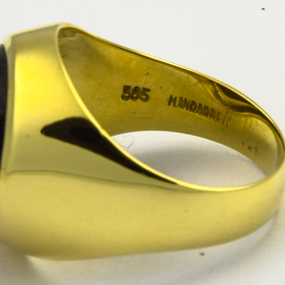 Ring aus 585 Gelbgold mit Sterndiopsid, nachhaltiger second hand Schmuck perfekt aufgearbeitet