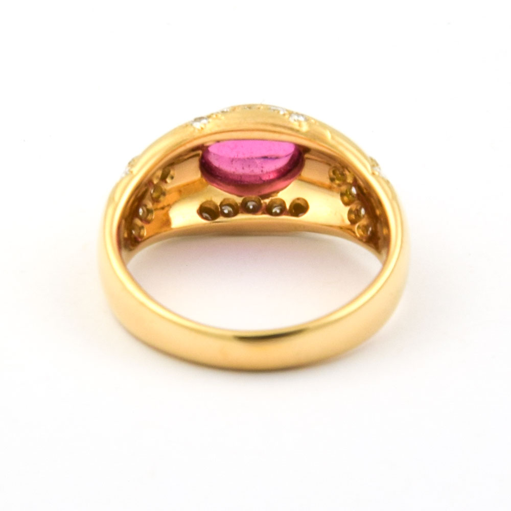 Ring aus 750 Gelbgold mit Turmalin und Brillant, nachhaltiger second hand Schmuck perfekt aufgearbeitet