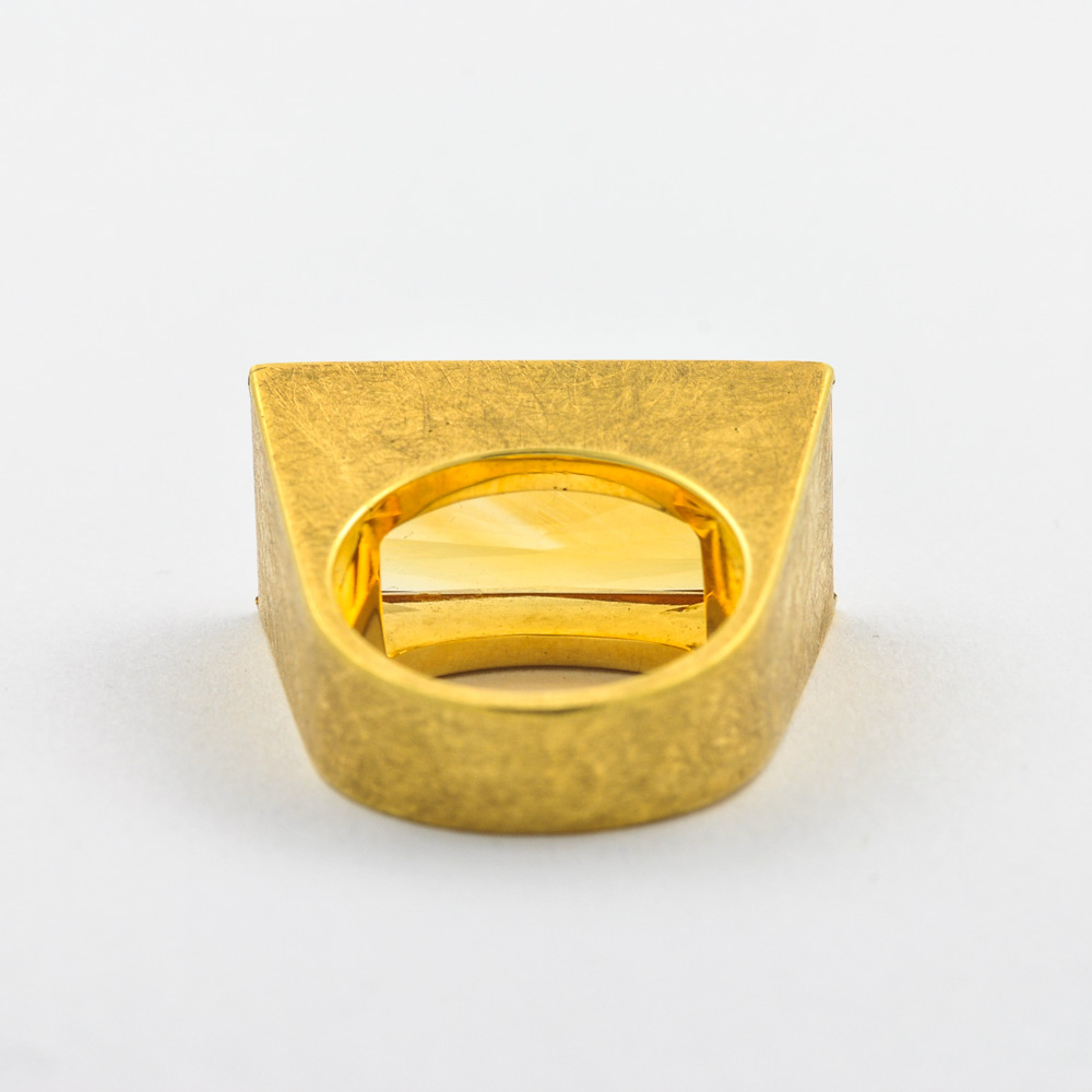 Ring nonne? aus 750 Gelbgold mit Citrin, nachhaltiger second hand Schmuck perfekt aufgearbeitet