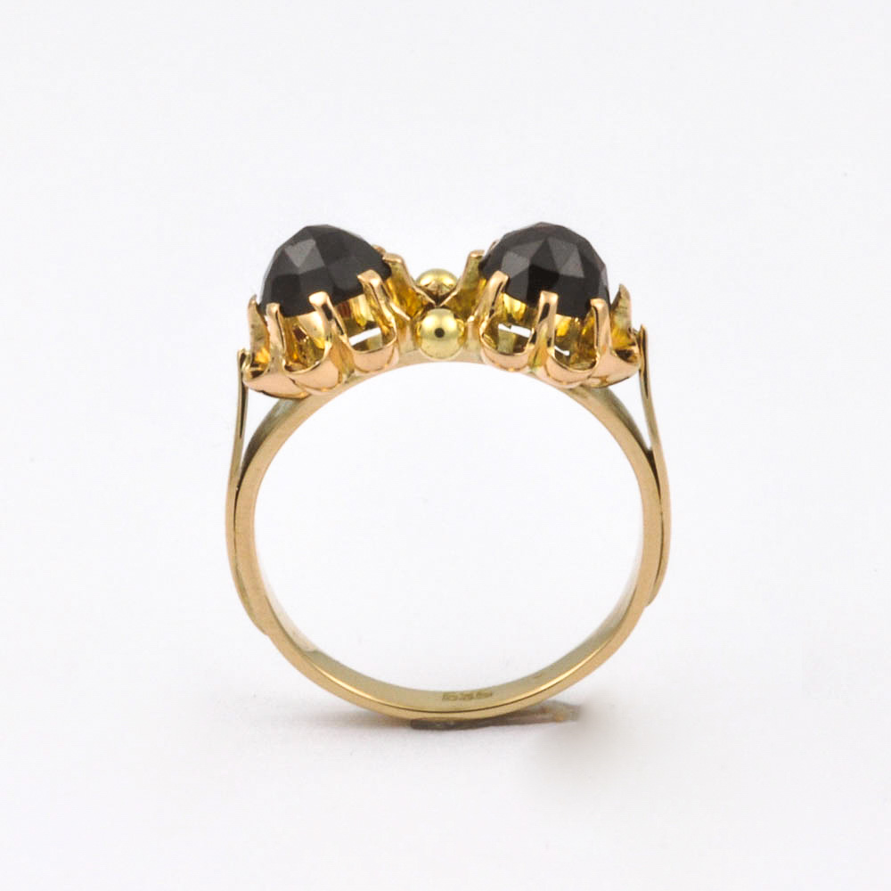 Ring aus 585 Rotgold mit Granat, hochwertiger second hand Schmuck perfekt aufgearbeitet