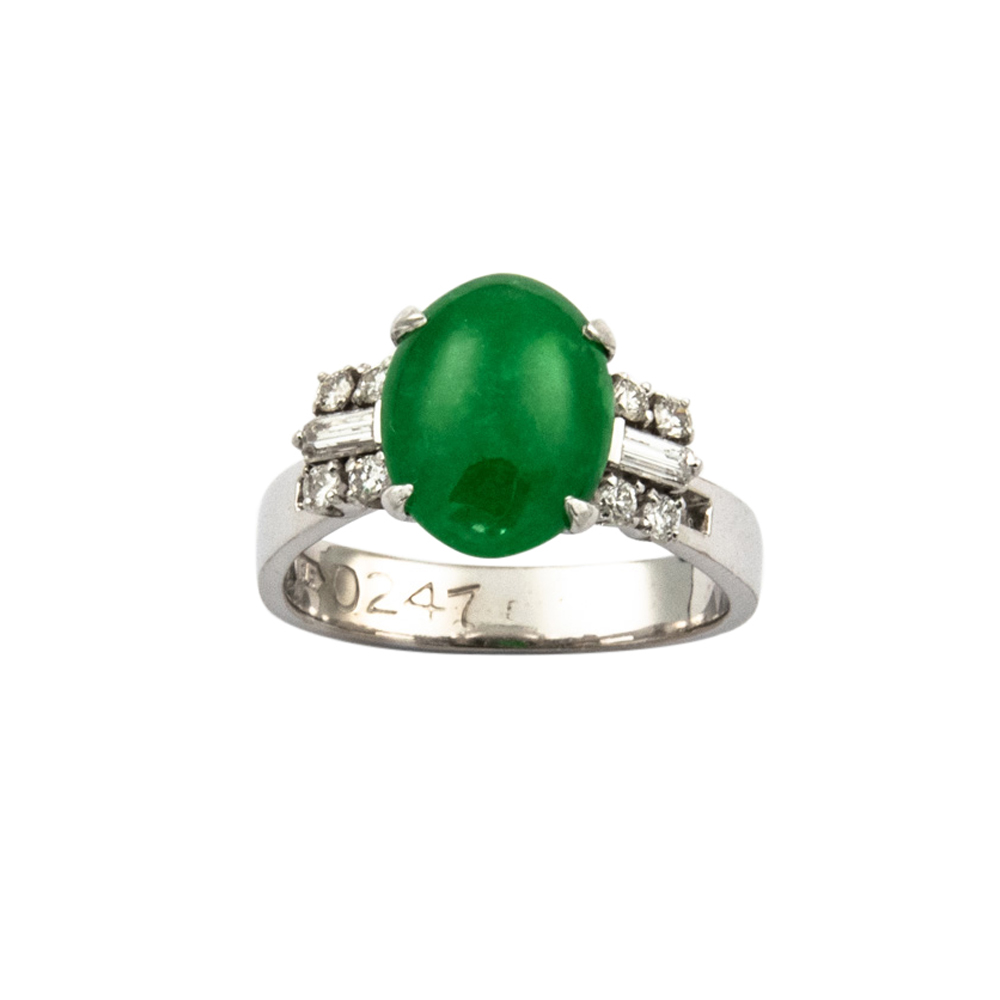 Ring aus 585 Weißgold mit Jade, Brillant und Diamant, nachhaltiger second hand Schmuck perfekt aufgearbeitet