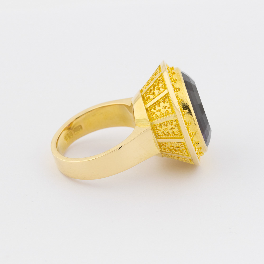 Schott Ring aus 750 Gelbgold mit Amethyst, hochwertiger second hand Schmuck perfekt aufgearbeitet