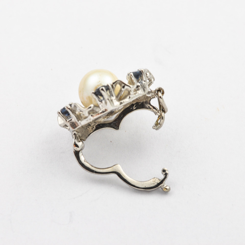 Perlenkettenverkürzer aus 585 Weißgold mit Perle und Saphir, hochwertiger second hand Schmuck perfekt aufgearbeitet