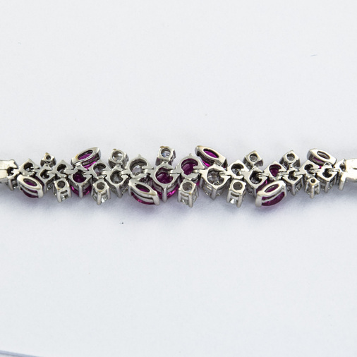 Armband aus 750 Weißgold mit Diamant und Rubin, neuwertig, nachhaltiger second hand Schmuck perfekt aufgearbeitet