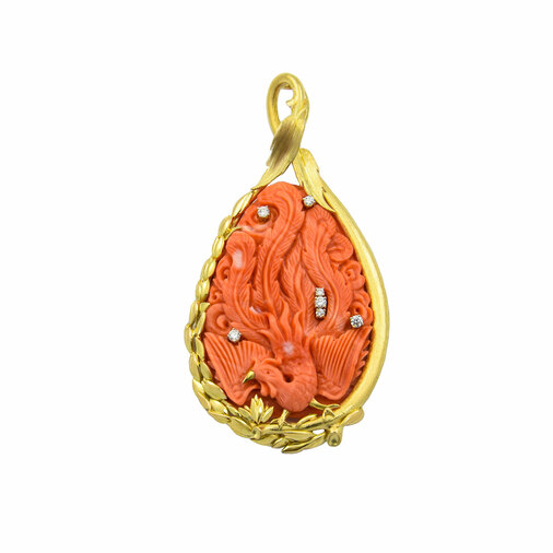 Korallenanhänger Phoenix aus 750 Gelbgold mit Brillant, nachhaltiger second hand Schmuck perfekt aufgearbeitet