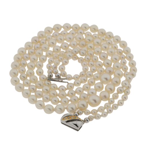Zweireihige Perlenkette im Verlauf mit Schließe aus 925 Silber vergoldet, neuwertig, nachhaltiger second hand Schmuck perfekt aufgearbeitet