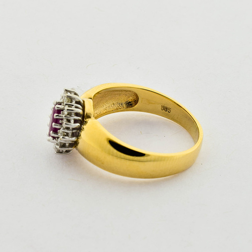 Entourage-Ring aus 585 Gelb- und Weißgold mit Rubin und Diamant, nachhaltiger second hand Schmuck perfekt aufgearbeitet