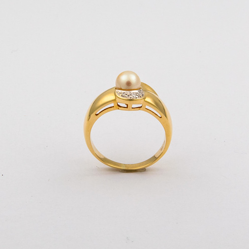Oeding-Erdel Ring aus 585 Gelb- und Weißgold mit Perle und Brillant, nachhaltiger second hand Schmuck perfekt aufgearbeitet