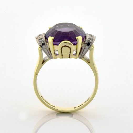 Ring aus 585 Gelb- und Weißgold mit Amethyst und Diamant, nachhaltiger second hand Schmuck perfekt aufgearbeitet