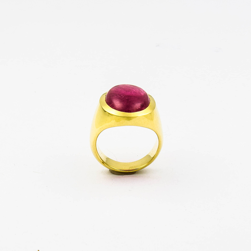 Ring aus 585 Gelbgold mit Turmalin, nachhaltiger second hand Schmuck perfekt aufgearbeitet