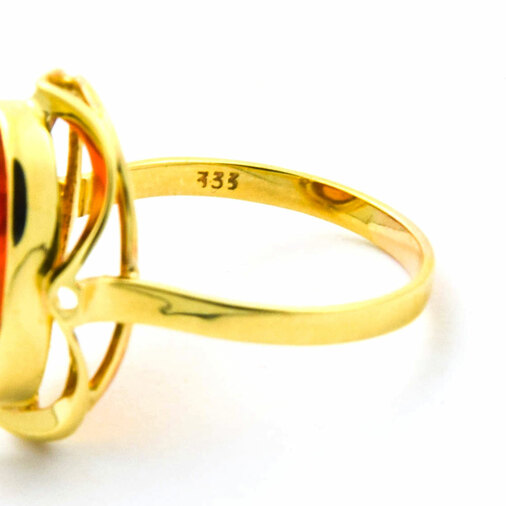 Ring aus 333 Gelbgold mit Bernstein, nachhaltiger second hand Schmuck perfekt aufgearbeitet