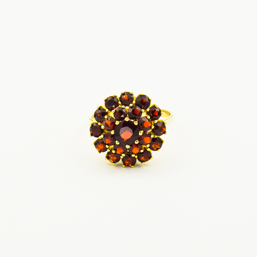 Ring aus 333 Gelbgold mit Granat, nachhaltiger second hand Schmuck perfekt aufgearbeitet