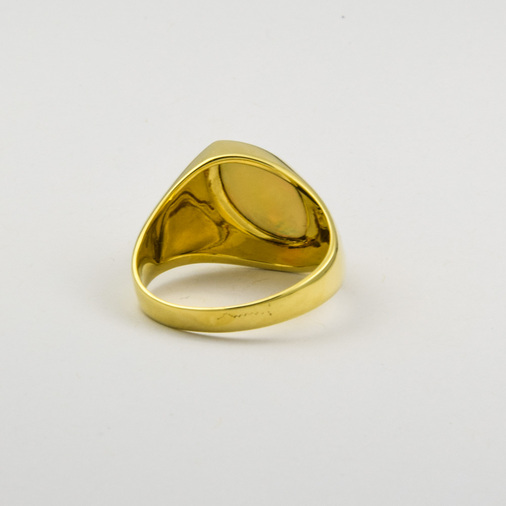 Ring aus 585 Gelbgold mit Opal, nachhaltiger second hand Schmuck perfekt aufgearbeitet