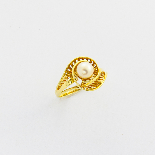 Ring aus 585 Gelbgold mit Perle, nachhaltiger second hand Schmuck perfekt aufgearbeitet