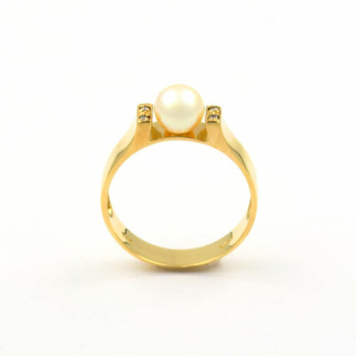Perlenring aus 585 Gelbgold mit Diamant, nachhaltiger second hand Schmuck perfekt aufgearbeitet