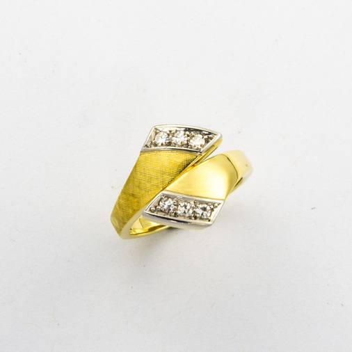 Diamantring aus 585 Gelb- und Weißgold , nachhaltiger second hand Schmuck perfekt aufgearbeitet