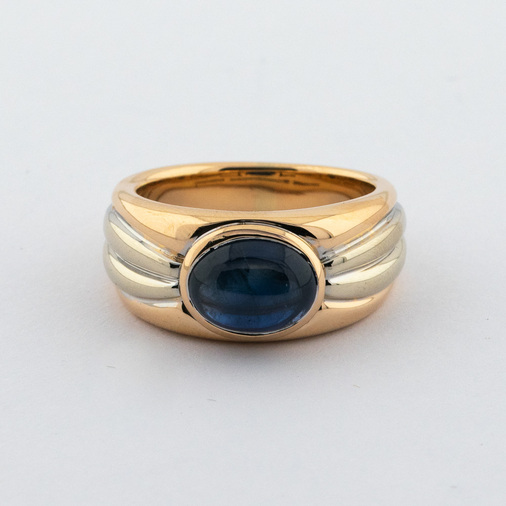 Ring aus 750 Rot- und Weißgold mit Saphir, nachhaltiger second hand Schmuck perfekt aufgearbeitet