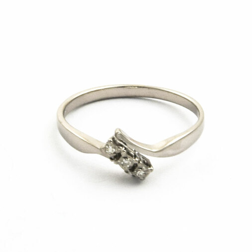 Ring aus 750 Weißgold mit Diamant, nachhaltiger second hand Schmuck perfekt aufgearbeitet