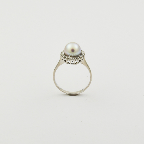 Ring aus 585 Weißgold mit Perle und Diamant, nachhaltiger second hand Schmuck perfekt aufgearbeitet
