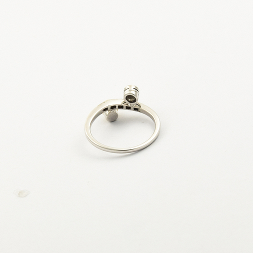 Ring aus 585 Weißgold mit Perle, Diamant und Brillant, nachhaltiger second hand Schmuck perfekt aufgearbeitet