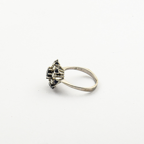 Ring aus 585 Weißgold mit Saphir und Diamant, nachhaltiger second hand Schmuck perfekt aufgearbeitet