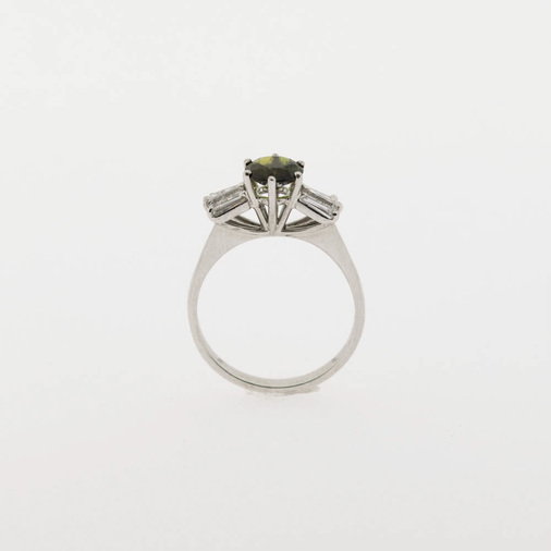 Ring aus 750 Weißgold mit Turmalin und Diamant, nachhaltiger second hand Schmuck perfekt aufgearbeitet