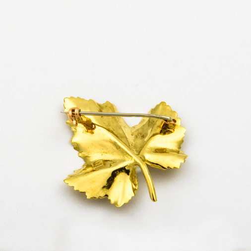 Brosche aus 750 Gelbgold mit Perle, nachhaltiger second hand Schmuck perfekt aufgearbeitet